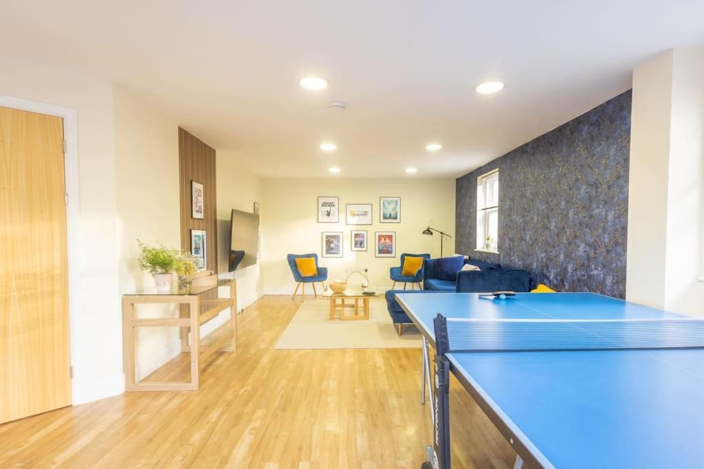The Wellness Lodge- Gym, Table Tennis, Cinema, Parking And More! Bath Esterno foto