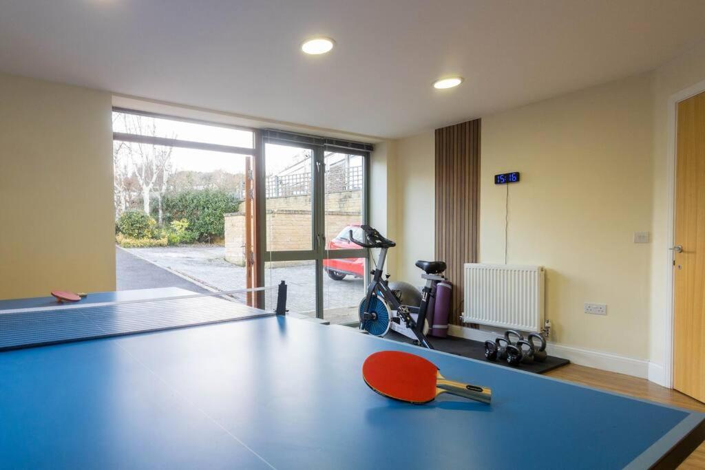 The Wellness Lodge- Gym, Table Tennis, Cinema, Parking And More! Bath Esterno foto